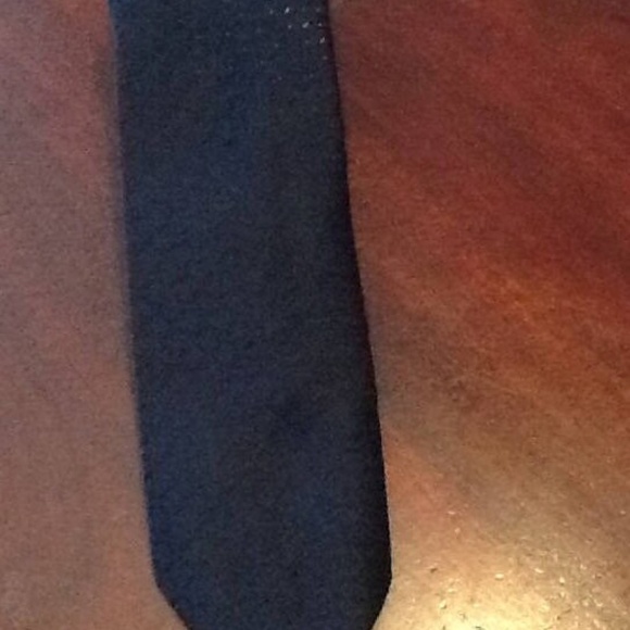 Retro Silk Leo Chevalier - Made in Canada -Black silk tie - well loved - Picture 6 of 16